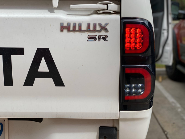 SMOKED LED TAIL LIGHTS TO SUIT TOYOTA HILUX 2005-2015 VIGO