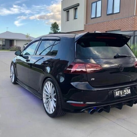 BRAND NEW GLOSS BLACK VW VOLKSWAGEN GOLF MK7 MK7.5 GTI AND R MODEL OSIR STYLE SP