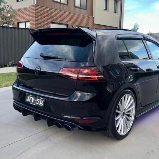 BRAND NEW GLOSS BLACK VW VOLKSWAGEN GOLF MK7 MK7.5 GTI AND R MODEL OSIR STYLE SP