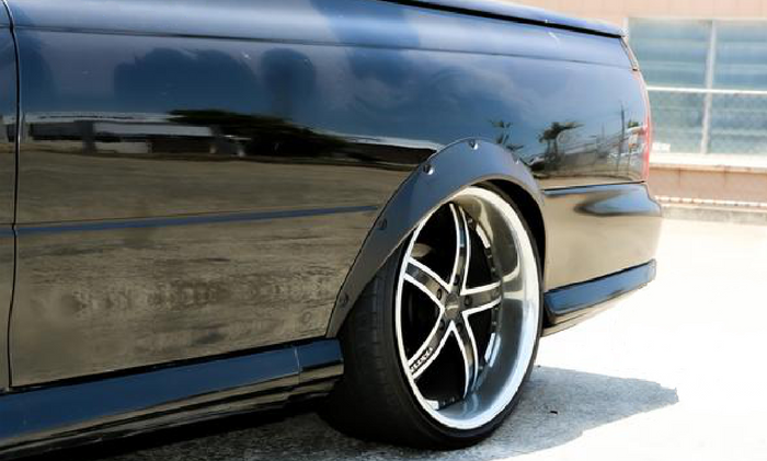 PLASTIC WHEEL FENDER FLARES TO SUIT HOLDEN COMMODORE UTE VZ/VY/VX/VU